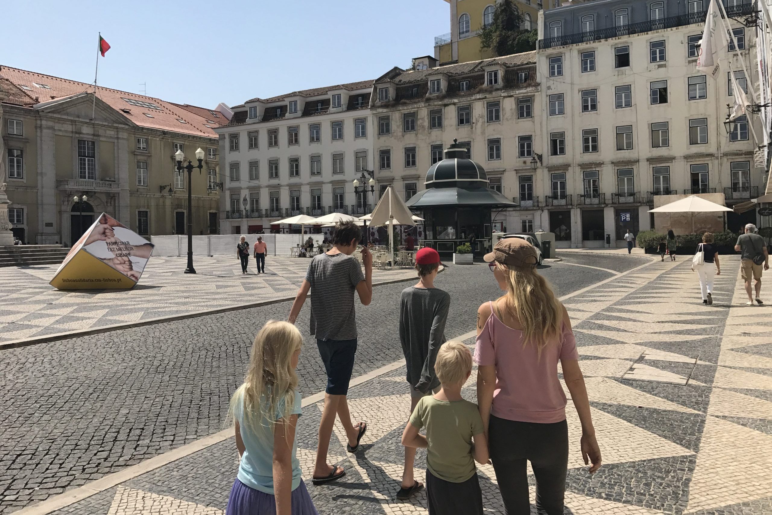 FD1EEFBD-3F18-4DBF-871D-B360D269E773